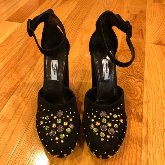 Prada - Picture 2 of 6